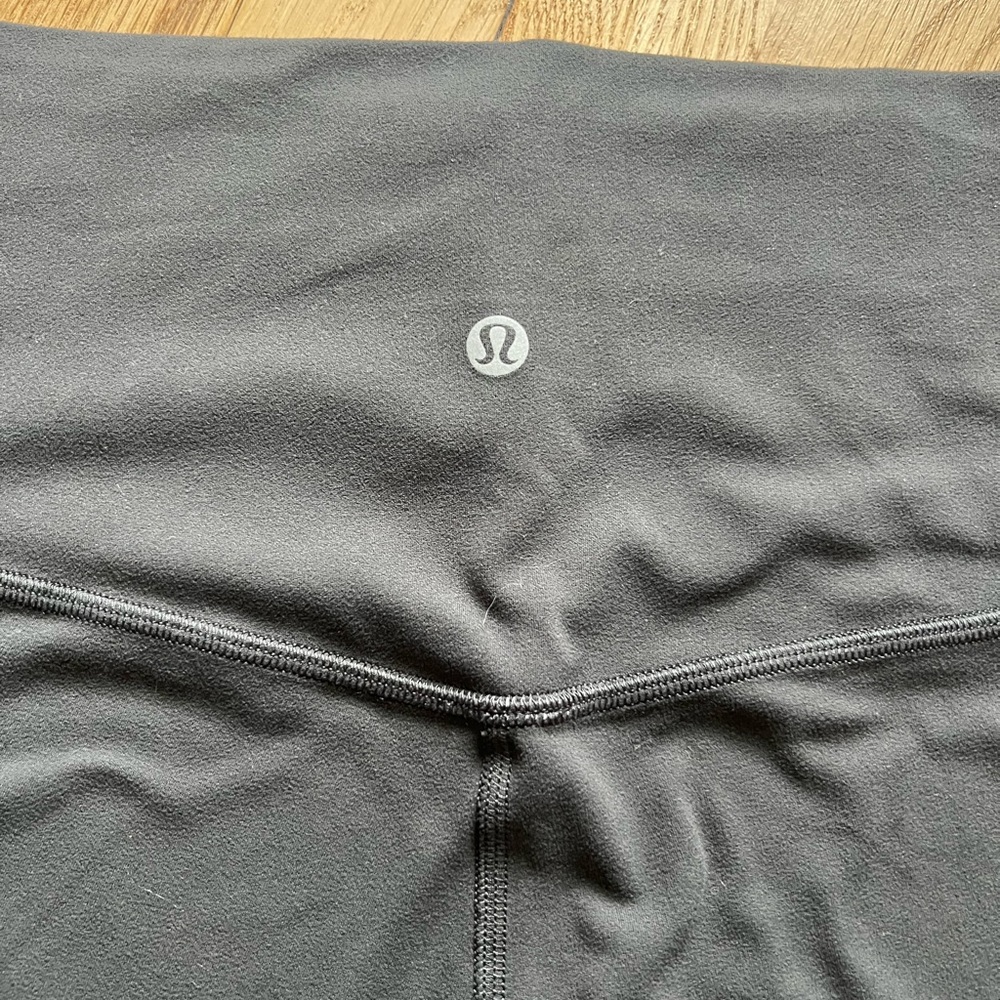 Lululemon Athletica Gray Leggings Versatile and Modern